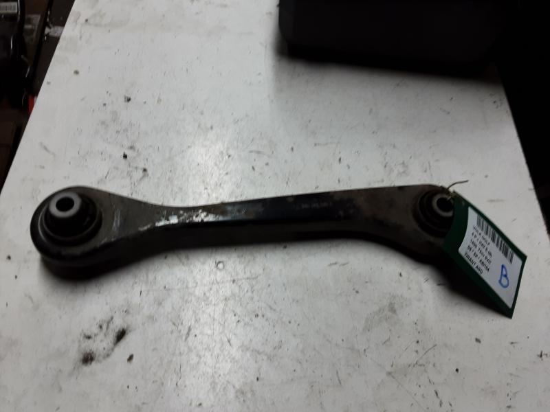 DRAAGARM ACHTER RECHTS Vw GOLF V 11/03 - 08