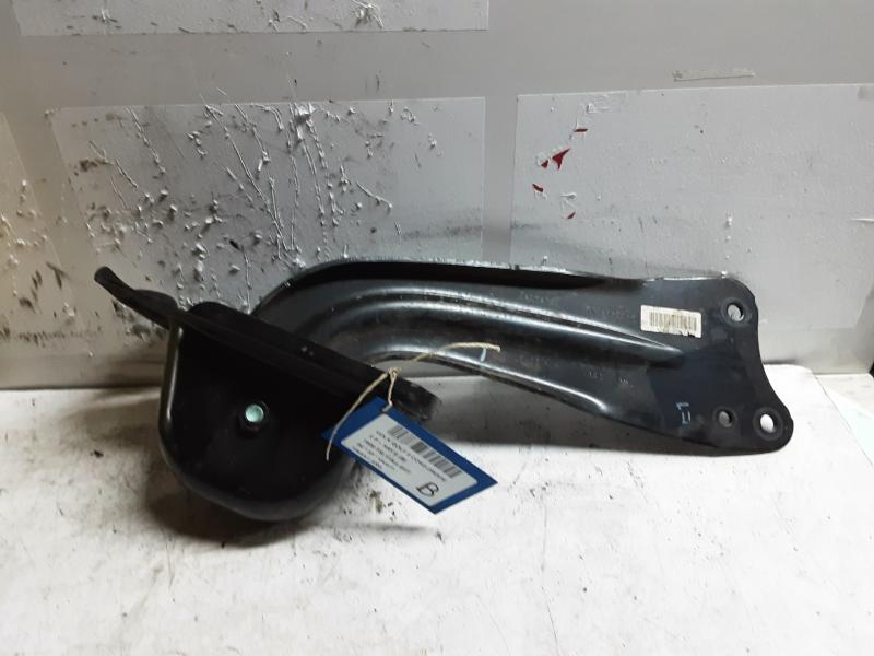 TIRANT ARRIERE GAUCHE Vw GOLF V 11/03 - 08