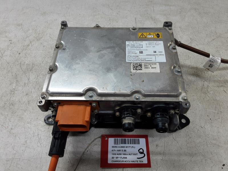 ACCULADER HOGE VOLTE Mercedes-Benz A W177 18 - 2/23