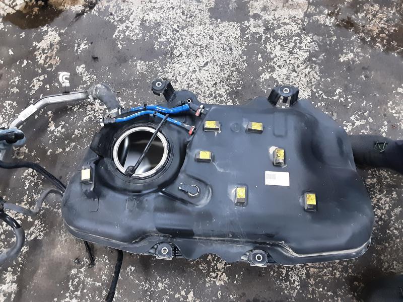 BRANDSTOFTANK BENZINE Mercedes-Benz A W177 18 - 2/23