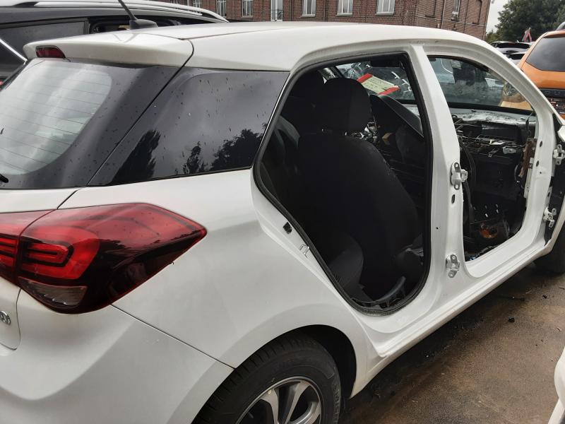 SPATBORD ACHTER RECHTS Hyundai I20 (3) Face Lift 8/18 - 08/20