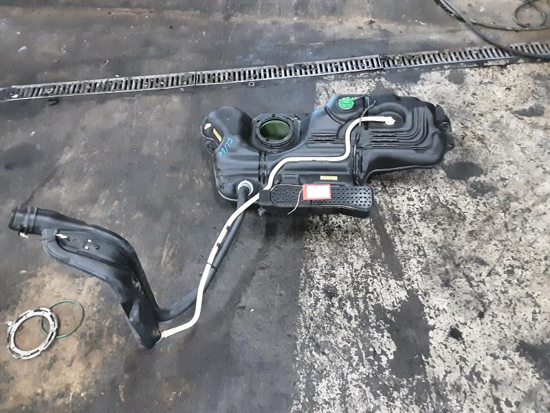 RESERVOIR ESSENCE Peugeot 2008 (2) 8/19 - 5/23