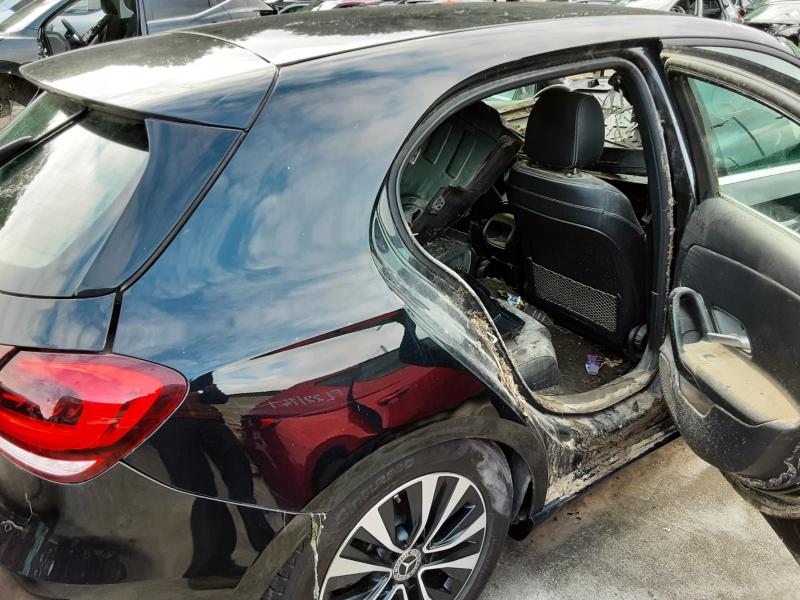 RECHTER HECKFLÜGEL Mercedes-Benz A W177 18 - 2/23