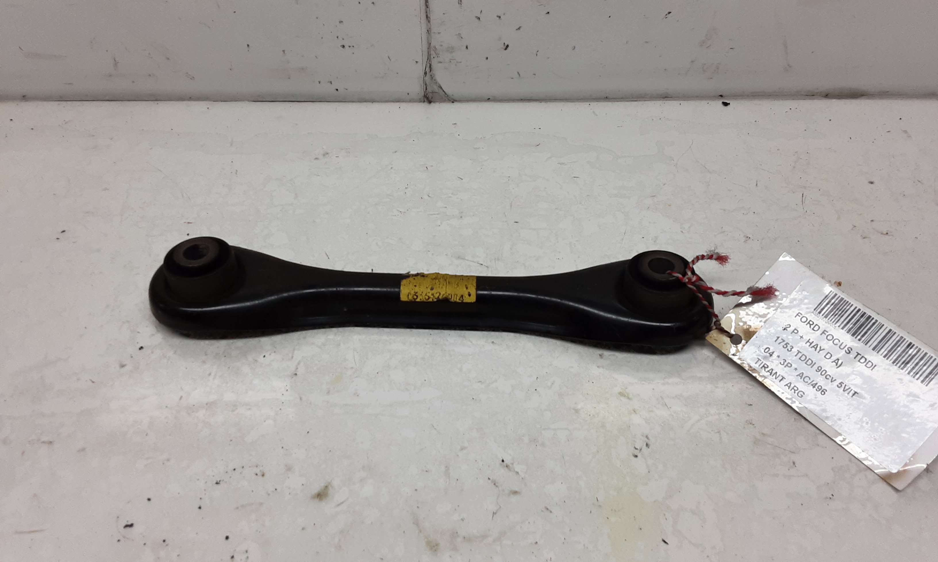 DRAAGARM ACHTER LINKS Ford FOCUS (1) - 10/04