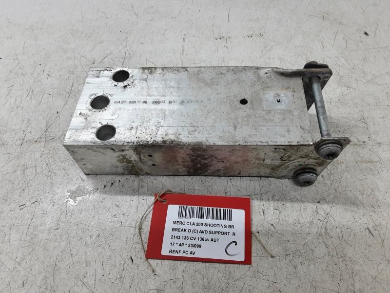 BUMPERBALK VOOR Mercedes-Benz CLA C117/X117 13 - 19