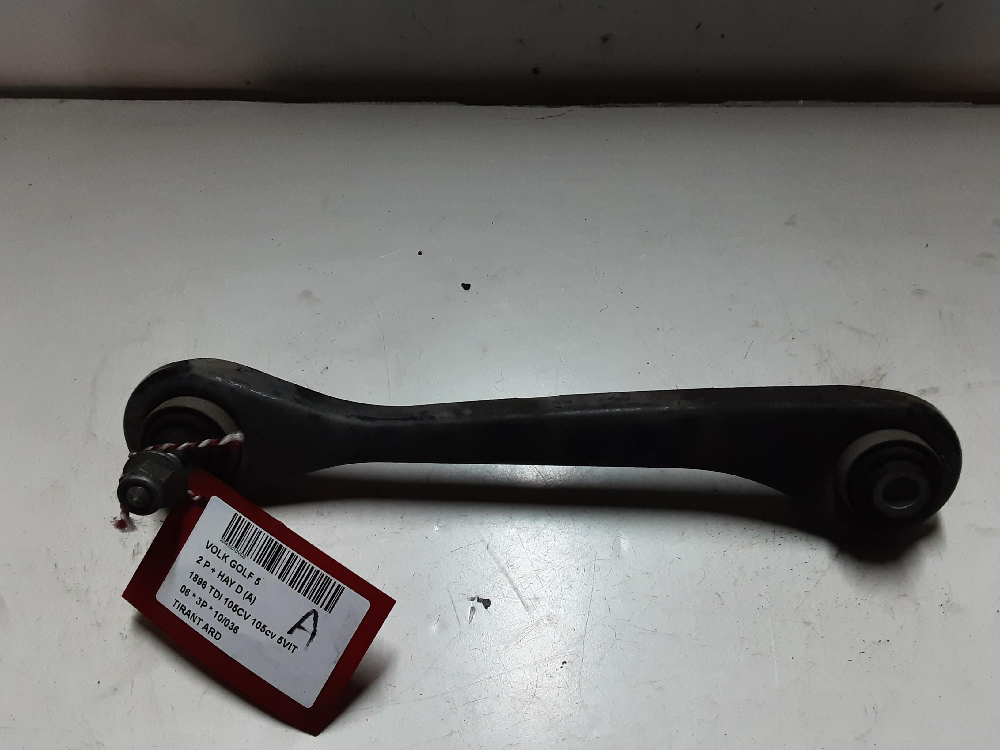 DRAAGARM ACHTER RECHTS Vw GOLF V 11/03 - 08