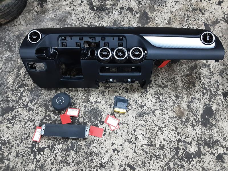 KIT D'AIRBAG Mercedes-Benz B W247 18+