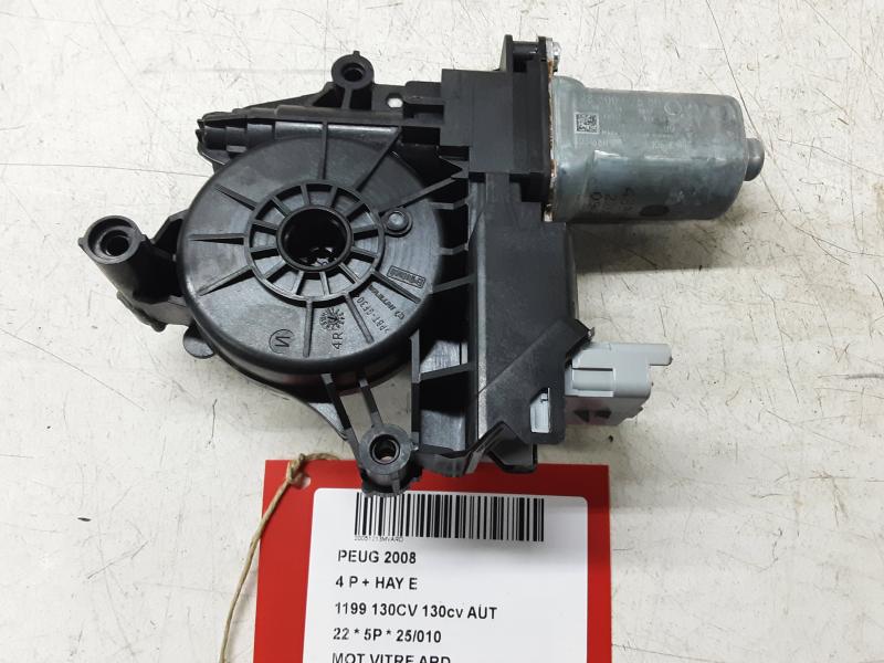 MOTEUR DE VITRE DE PORTE ARRIERE DROITE Peugeot 2008 (2) 8/19 - 5/23
