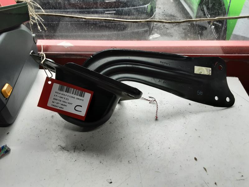 DRAAGARM ACHTER LINKS Vw GOLF V 11/03 - 08