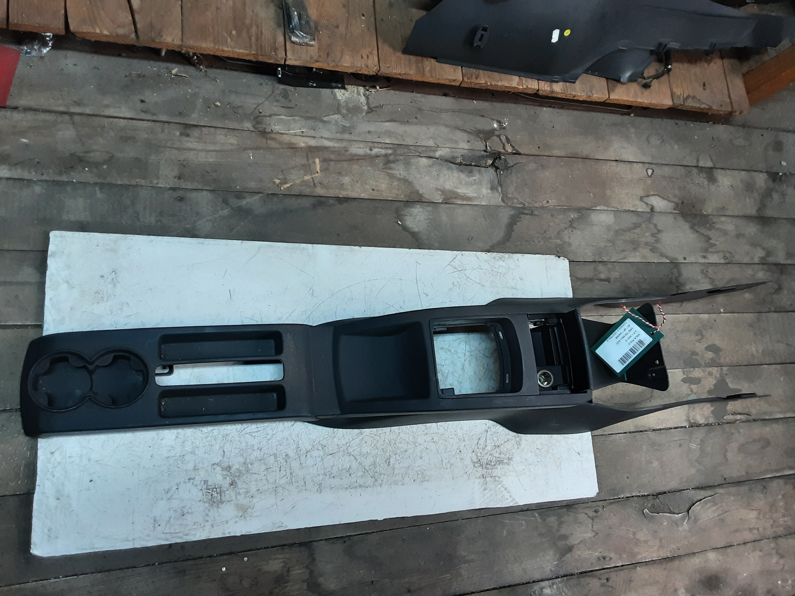 MIDDENCONSOLE Vw POLO (9N3) 5/05 - 5/09