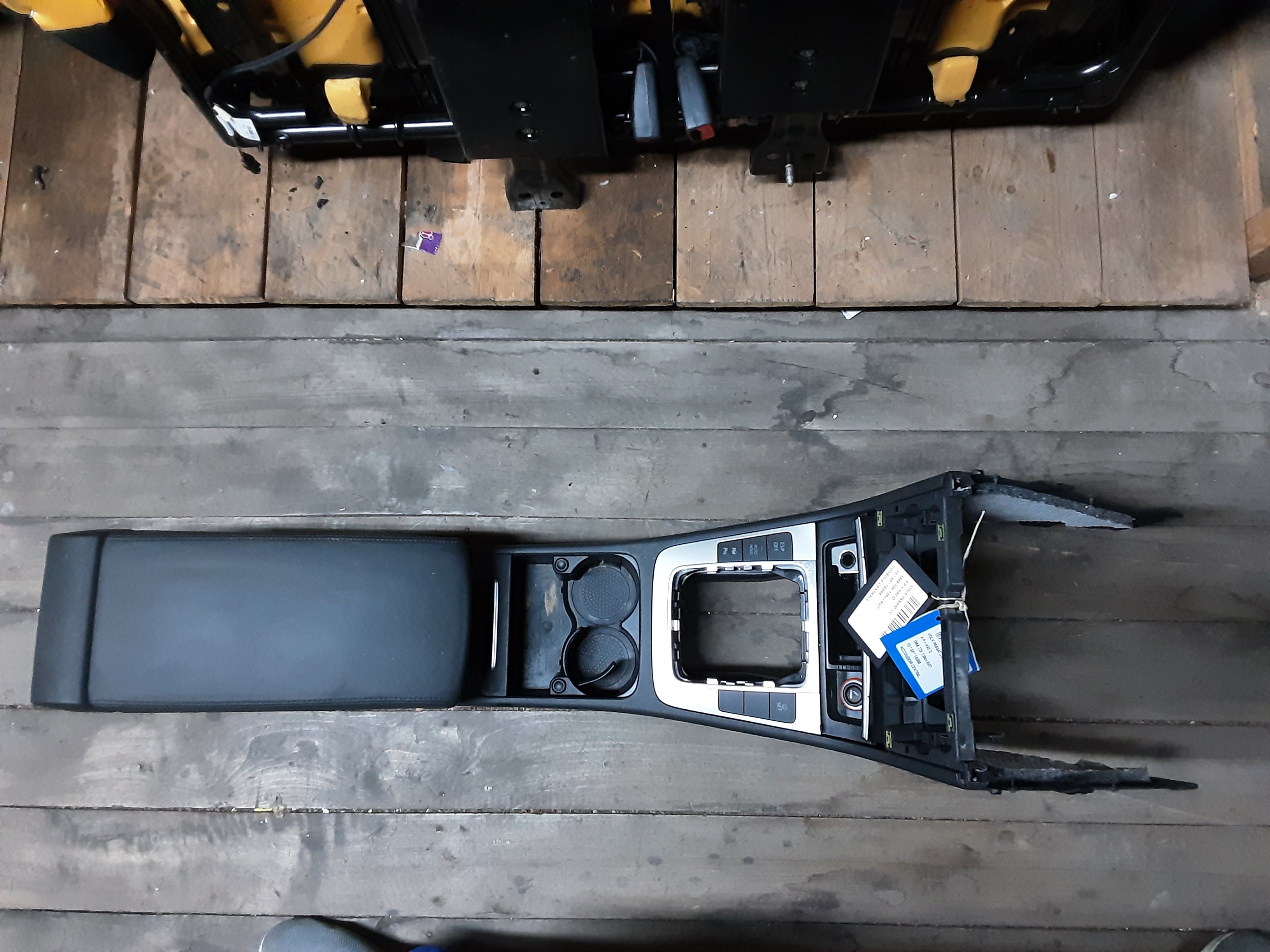 MIDDENCONSOLE Vw Passat
