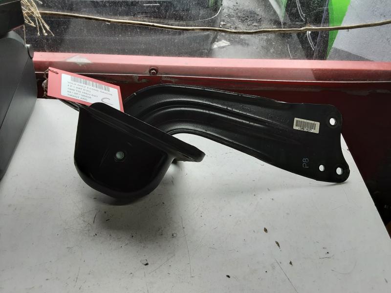 DRAAGARM ACHTER LINKS Vw GOLF V 11/03 - 08