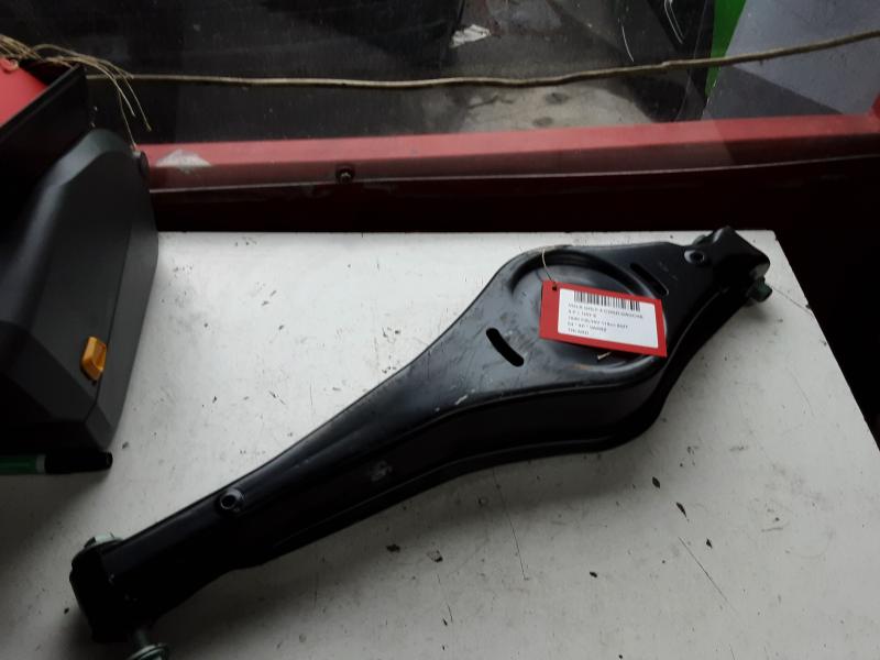 DRAAGARM ACHTER RECHTS Vw GOLF V 11/03 - 08