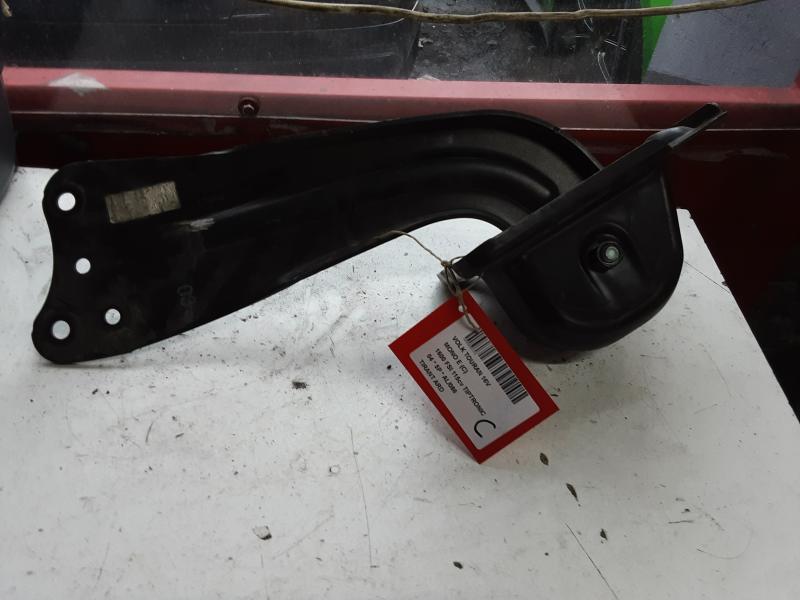 TIRANT ARRIERE DROIT Vw TOURAN 03 - 06