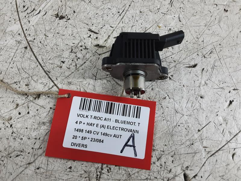 DIVERS Vw T-ROC 10/17 - 4/22