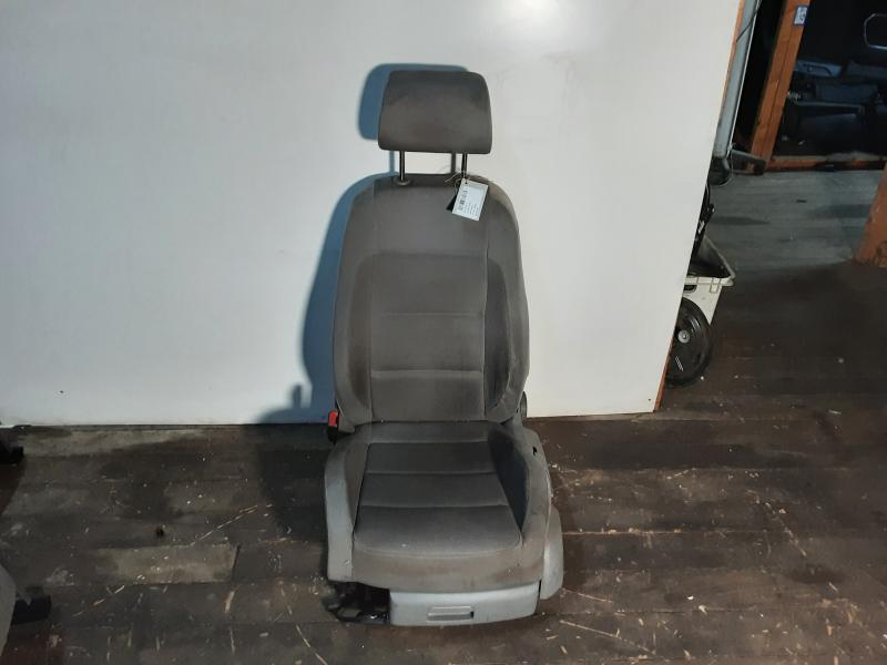 SIEGE AVANT GAUCHE Vw GOLF V 11/03 - 08