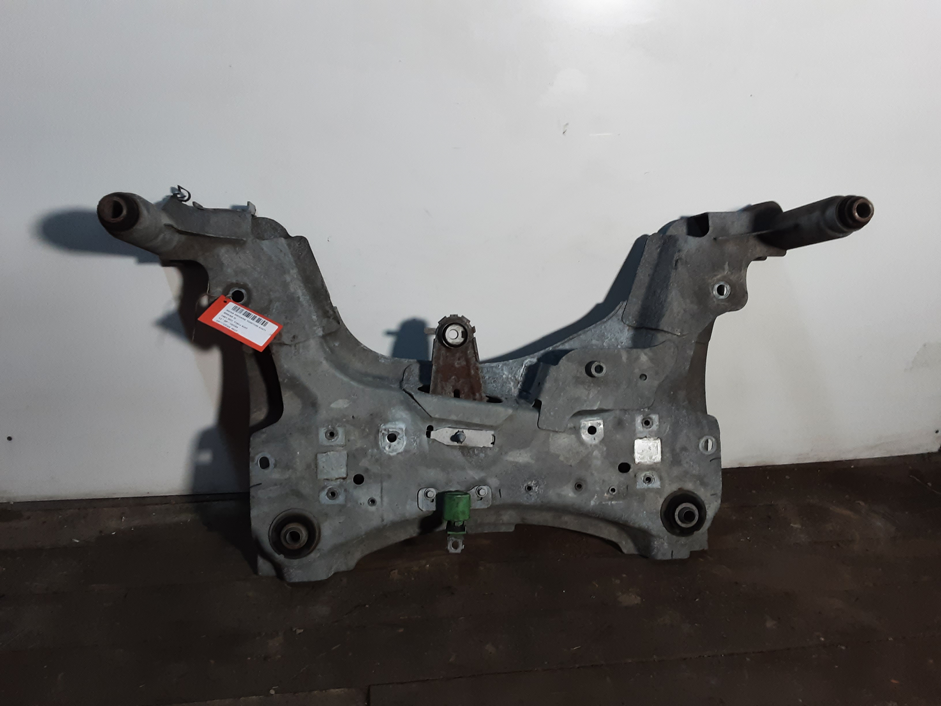 TRAVERSE MOTEUR Renault MEGANE 09 - 15