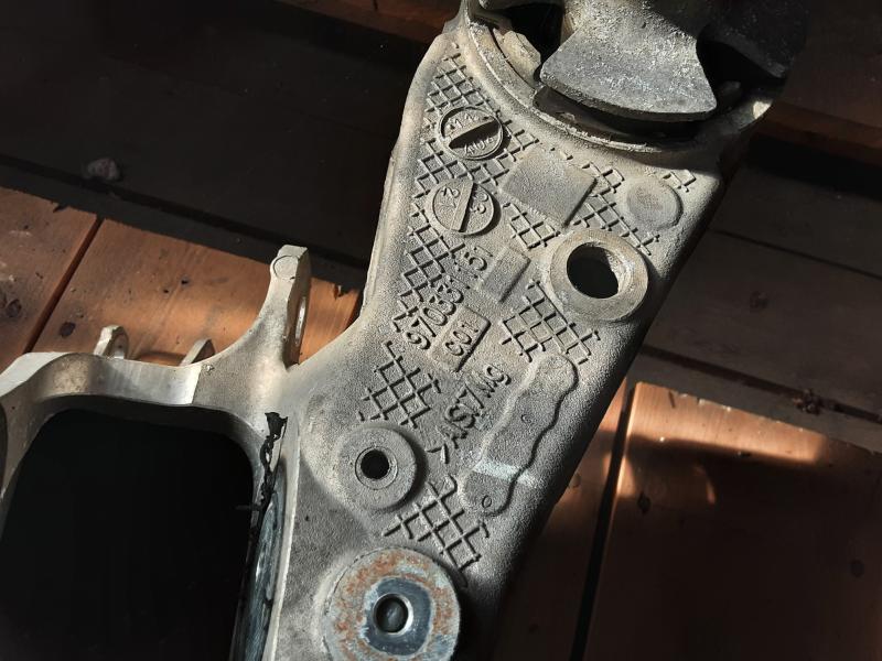 TRAVERSE ARRIERE Porsche PANAMERA (970) 09 - 16