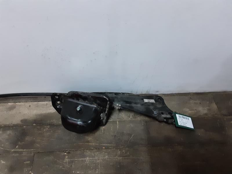 DRAAGARM ACHTER LINKS Vw GOLF V 11/03 - 08