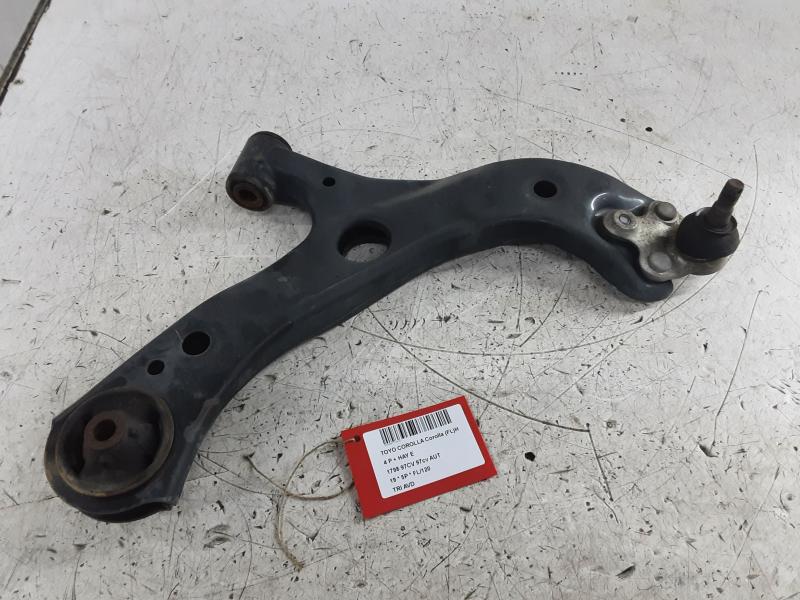 DRAAGARM VOOR RECHTS Toyota COROLLA 5P/5D 18+