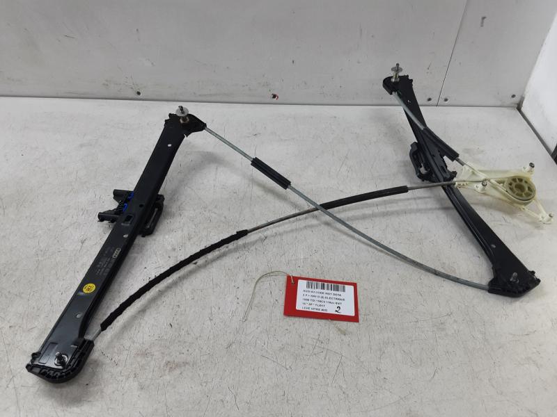 LEVE-VITRE DE PORTE AVANT DROITE Audi A3 3,5D 7/16 - 20