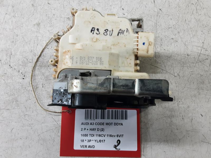 VERROUILLAGE DE PORTE AVANT DROITE Audi A3 3,5D 7/16 - 20