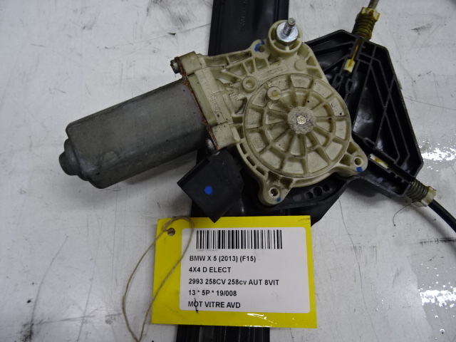 MOTEUR DE VITRE DE PORTE AVANT DROITE Bmw X5 F15 08/13 - 18