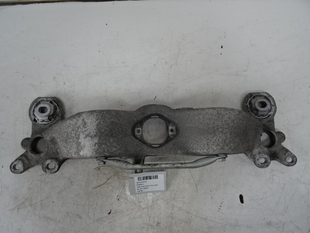 VERSNELLINGSBAKSTEUN Audi A4 11/04 - 08