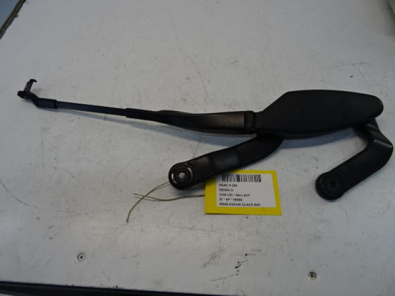 RUITENWISSERARM RECHTS VOOR Mercedes-Benz E W211 06 - 09
