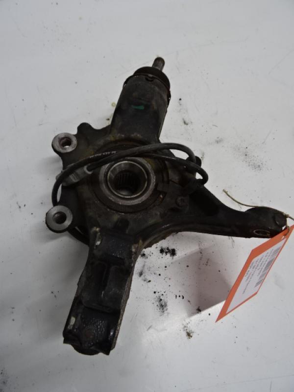 FRONT WHEEL HUB LEFT Citroen C4 PICASSO 02/07 - 13