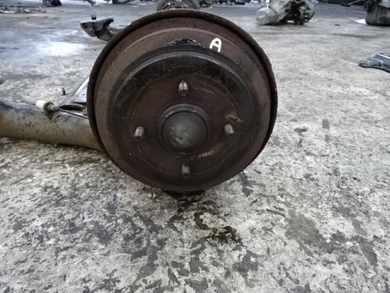 REMTROMMEL ACHTER Ford FIESTA 4/02 - 10/05