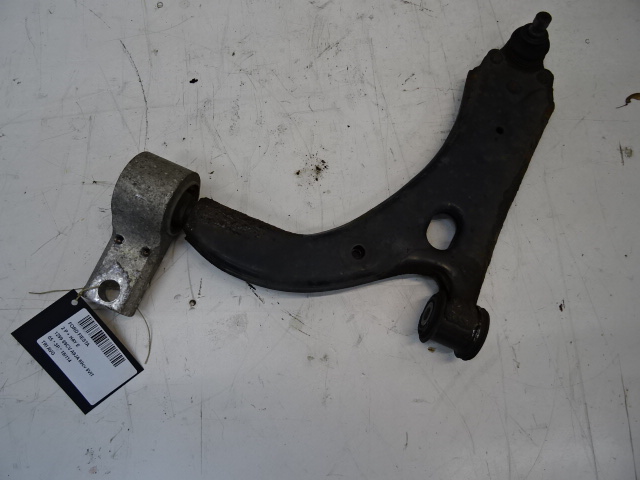 TRIANGLE AVANT GAUCHE Ford FIESTA 4/02 - 10/05