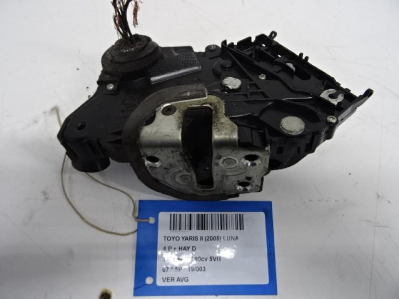 VERGRENDELING VOOR LINKS Toyota YARIS (2) 1/06 - 3/09