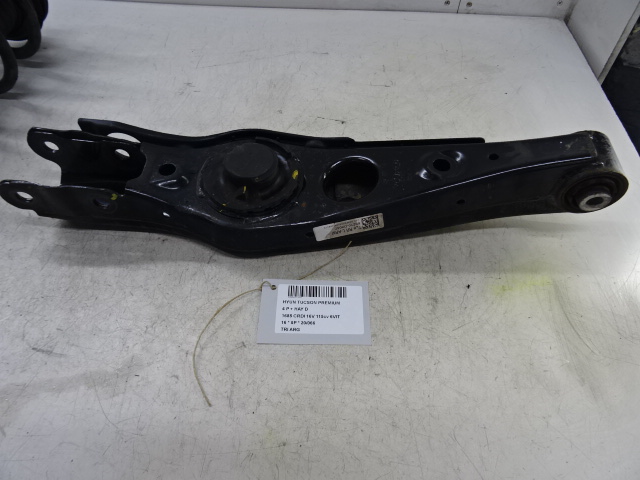 DRAAGARM ACHTER LINKS Hyundai TUCSON (2) 09/15 - 09/18