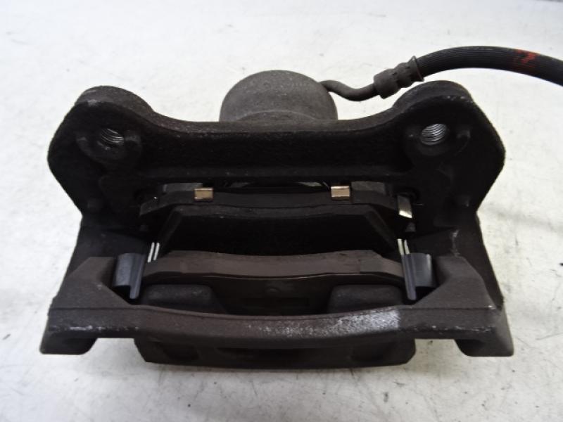 MACHOIRE AVANT DROITE Hyundai TUCSON (2) 09/15 - 09/18