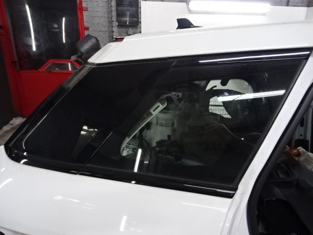 RIGHT REAR WINDOW Land Rover EVOQUE 06/11 - 19