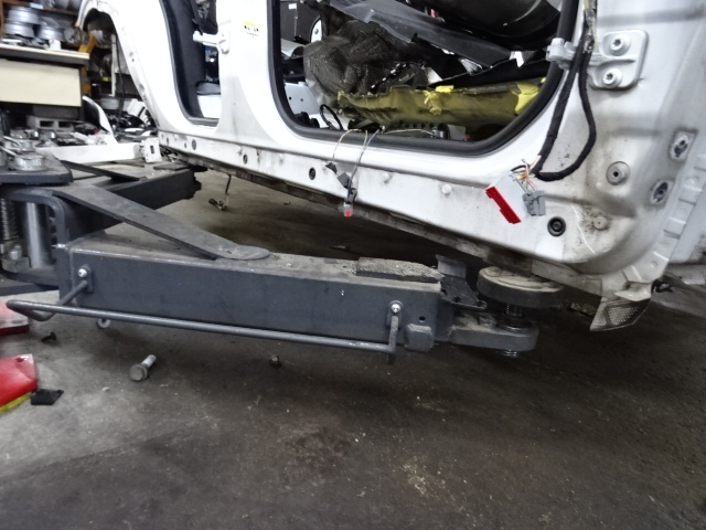 DREMPEL LINKS Land Rover EVOQUE 06/11 - 19