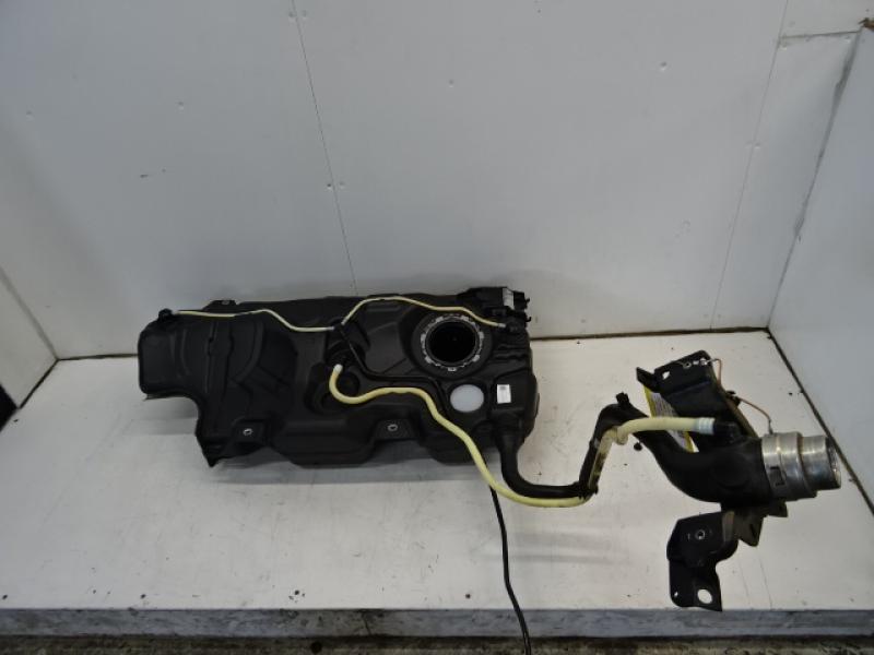 BRANDSTOFTANK BENZINE Vw GOLF VII 11/12 - 17