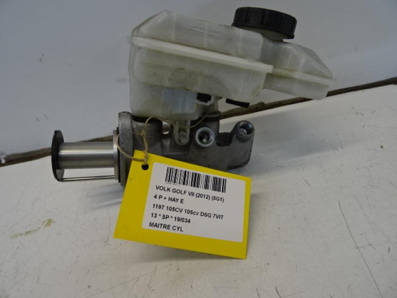 HOOFDREMCILINDER Vw GOLF VII 11/12 - 17