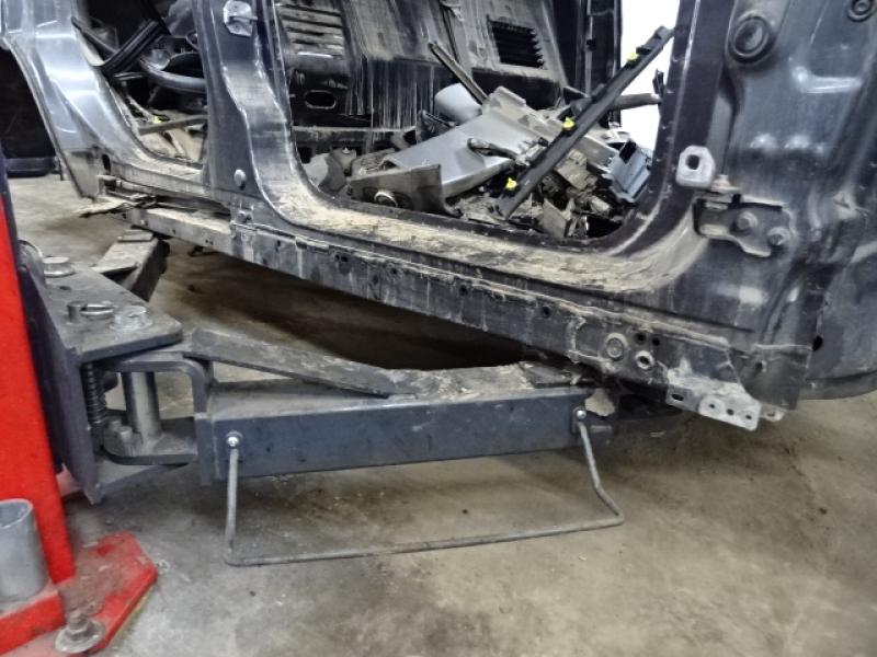 DREMPEL RECHTS Ford TRANS. CONNECT 6/18+