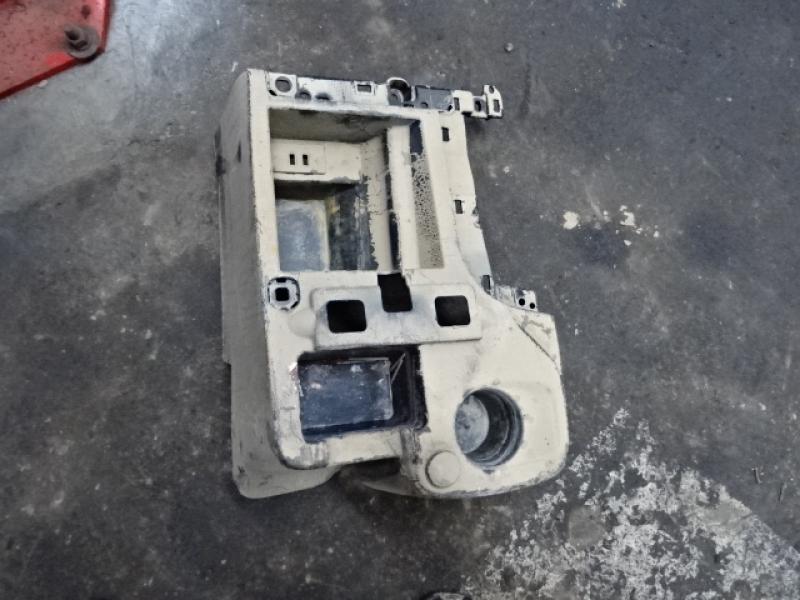 MIDDENCONSOLE Ford TRANS. CONNECT 6/18+