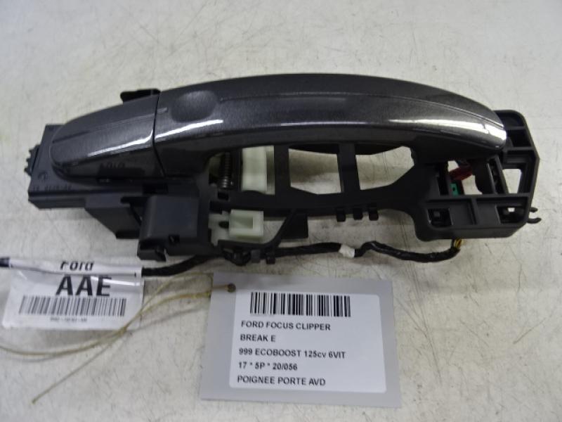 TÜRGRIFF RECHTS VORNE Ford FOCUS (5) 10/14 - 18