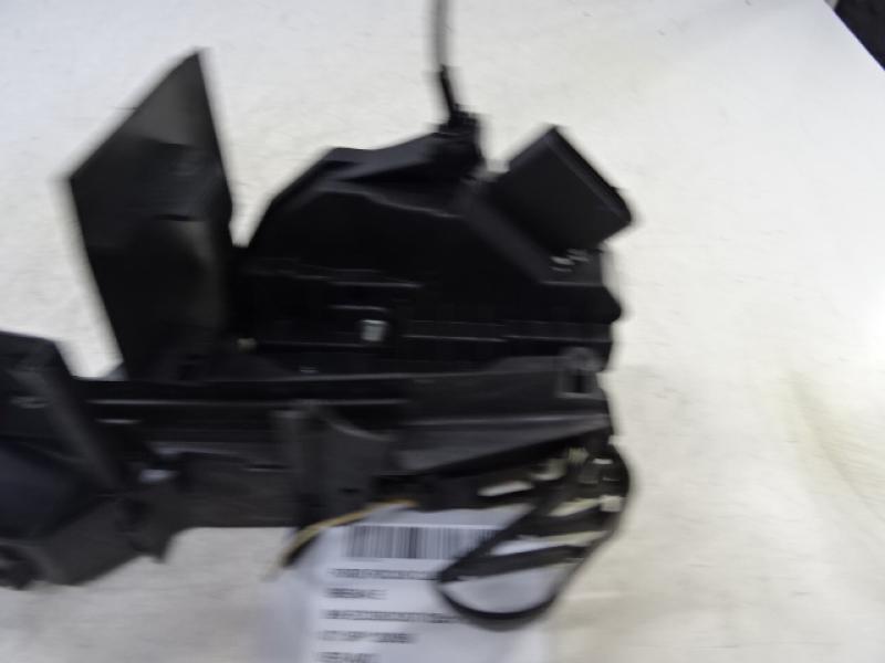 VERGRENDELING VOOR RECHTS Ford FOCUS (5) 10/14 - 18