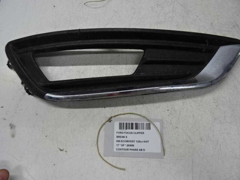 CONTOUR DE PHARE ANTI-BROUILLARD DROIT Ford FOCUS (5) 10/14 - 18