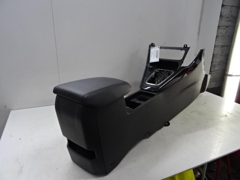 MIDDENCONSOLE Ford FOCUS (5) 10/14 - 18
