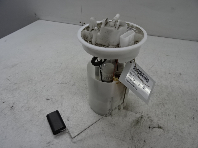 BENZINE POMP Ford FOCUS (5) 10/14 - 18