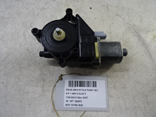 MOTOR RUITMECHANISME VOOR RECHTS Peugeot 208 8/15 - 20