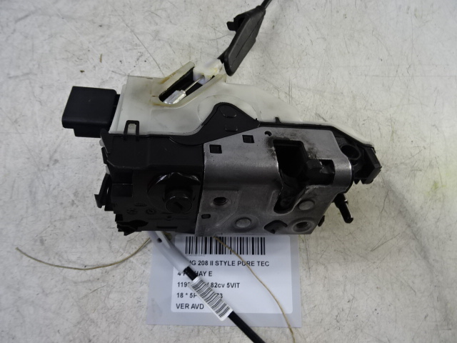 VERGRENDELING VOOR RECHTS Peugeot 208 8/15 - 20