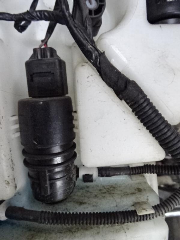 MOTEUR DE LAVE-GLACE AVANT Bmw 1 F20/F21 9/11 - 15