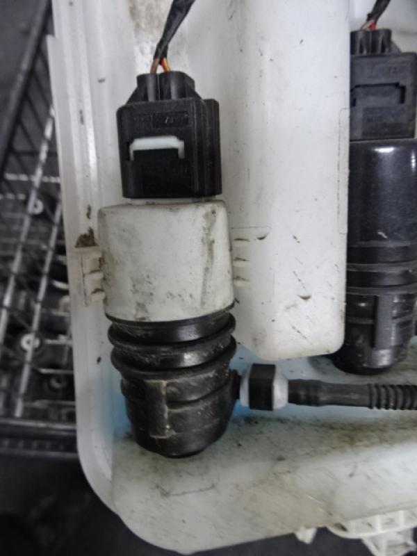MOTEUR DE LAVE-GLACE ARRIERE Bmw 1 F20/F21 9/11 - 15